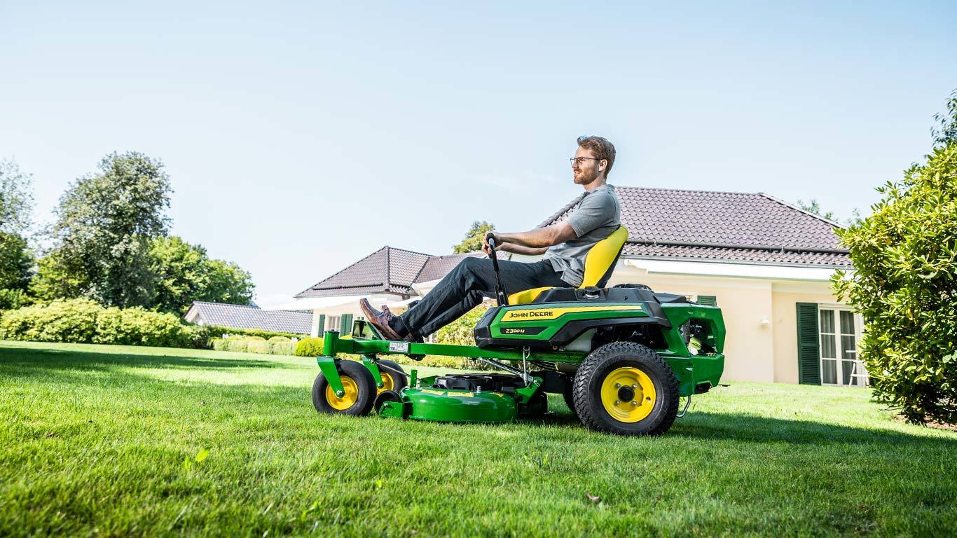 Tondeuse autoportée braquage zéro Z320M John Deere