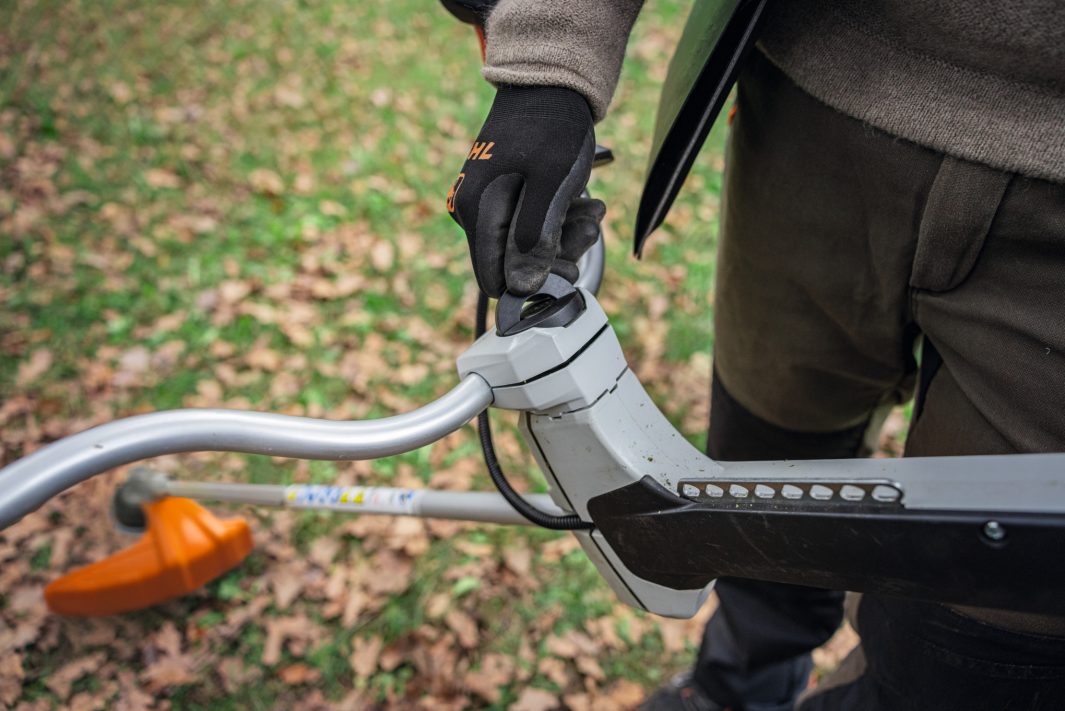 La plus puissante des débroussailleuses à batterie STIHL ! FSA200