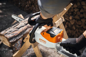 TRONCONNEUSE STIHL A BATTERIE